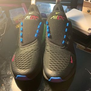 Nike Air Max 270 Size Big Kids: 5Y for all shoes Colors Available: Pink etc